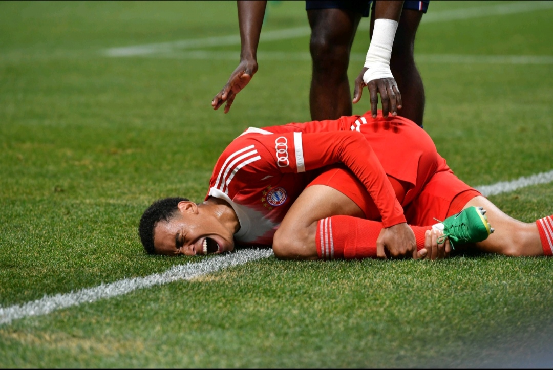 贝博棋牌 -冲刺阶段费耶诺德备战欧超杯，官宣签约细节曝光，球迷炸锅，赛季目标并未改变的简单介绍